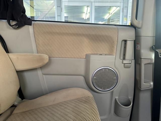 デリカD:5 G パワーパッケージ 4WD 新品タイヤ 7人乗り 社外ナビ フリップダウンモニター バックカメラ フルセグ Bluetooth クリアランスソナー スマートキー 純正18インチアルミホイール ETC HIDライト(39枚目)