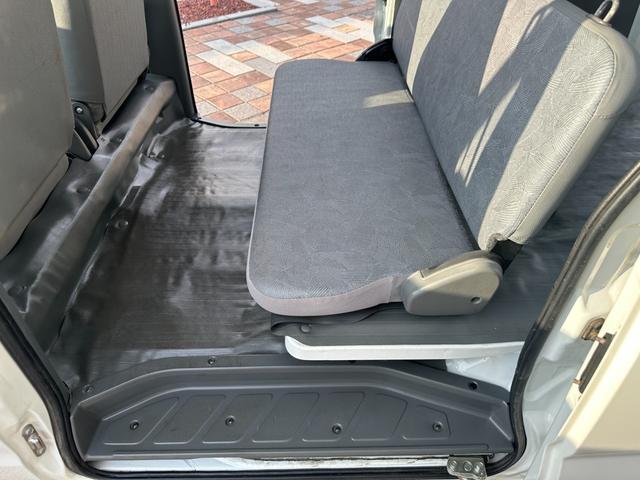 クリッパーバン DX 新品タイヤ タイミングベルト交換 社外14インチアルミホイール ヘッドライトレベライザー スペアキー 取扱説明書 整備点検記録簿(32枚目)