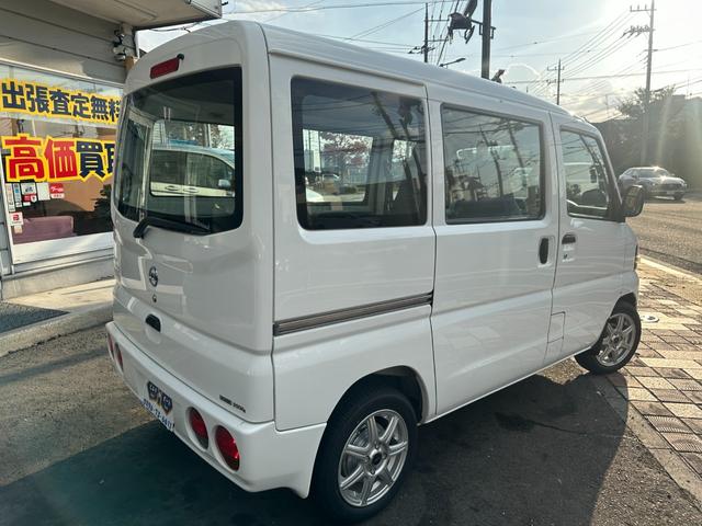 クリッパーバン DX 新品タイヤ タイミングベルト交換 社外14インチアルミホイール ヘッドライトレベライザー スペアキー 取扱説明書 整備点検記録簿(45枚目)