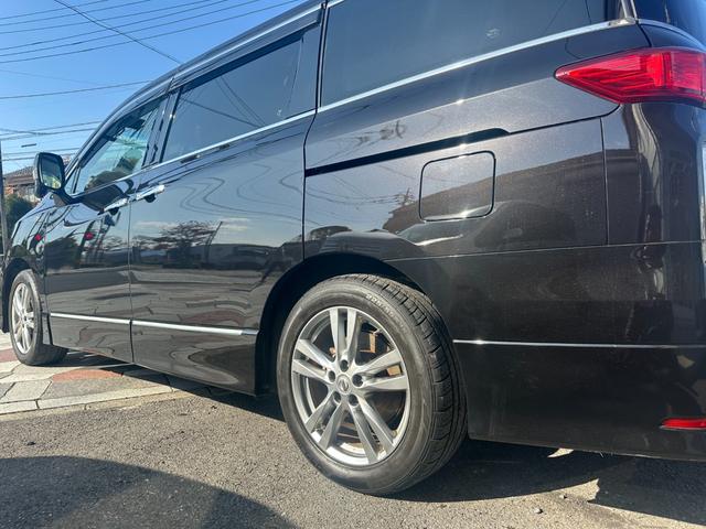 エルグランド 250ハイウェイスター 7人乗り 社外ナビ ハーフレザーシート オットマン 両側電動スライドドア フルセグ バックカメラ スマートキー プッシュスタート HIDライト 純正18インチアルミホイール 取説記録簿 ETC(13枚目)