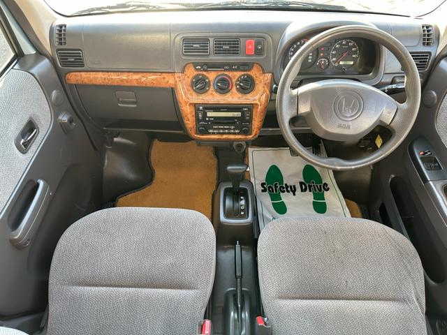 バモス Ｌ　タイミングベルト交換　ホンダ純正１４インチアルミホイール　キーレス　ドアバイザー　純正オーディオ　ウッドパネル　取説、記録簿（2枚目）