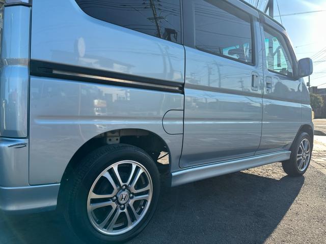 バモス Ｌ　タイミングベルト交換　ホンダ純正１４インチアルミホイール　キーレス　ドアバイザー　純正オーディオ　ウッドパネル　取説、記録簿（14枚目）