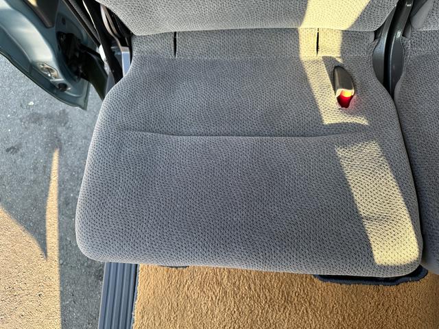 バモス Ｌ　タイミングベルト交換　ホンダ純正１４インチアルミホイール　キーレス　ドアバイザー　純正オーディオ　ウッドパネル　取説、記録簿（34枚目）