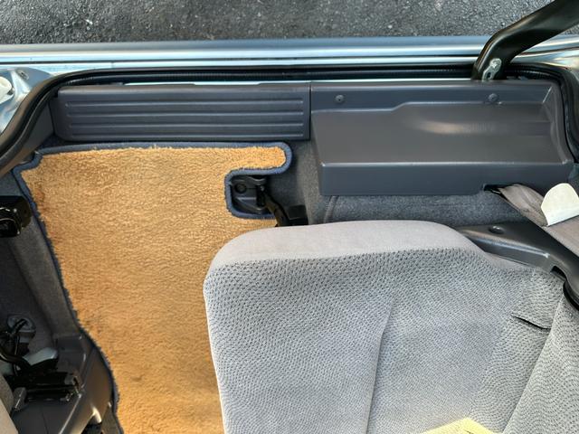 バモス Ｌ　タイミングベルト交換　ホンダ純正１４インチアルミホイール　キーレス　ドアバイザー　純正オーディオ　ウッドパネル　取説、記録簿（36枚目）