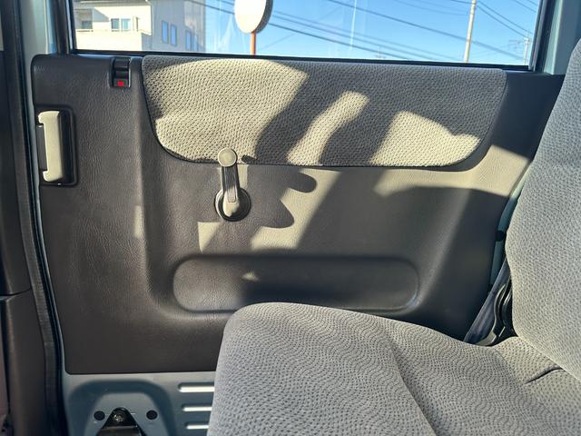 バモス Ｌ　タイミングベルト交換　ホンダ純正１４インチアルミホイール　キーレス　ドアバイザー　純正オーディオ　ウッドパネル　取説、記録簿（39枚目）