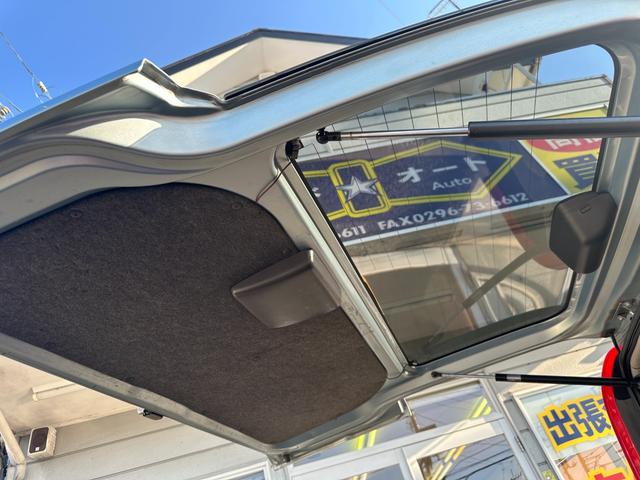 バモス Ｌ　タイミングベルト交換　ホンダ純正１４インチアルミホイール　キーレス　ドアバイザー　純正オーディオ　ウッドパネル　取説、記録簿（46枚目）