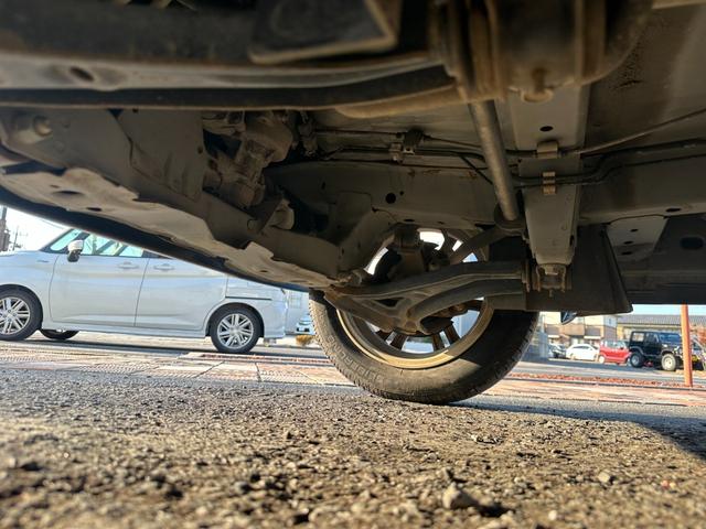 バモス Ｌ　タイミングベルト交換　ホンダ純正１４インチアルミホイール　キーレス　ドアバイザー　純正オーディオ　ウッドパネル　取説、記録簿（68枚目）