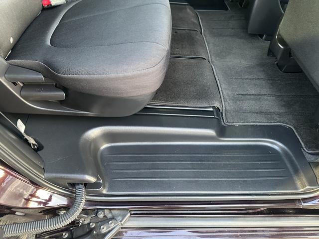 ビアンテ アイ・ストップスマートエディションII 新品タイヤ 新品セルモーター 純正ナビ フルセグ バックカメラ Bluetooth 両側電動スライドドア スマートキー 純正17インチアルミホイール 取扱説明書 スペアキー タイミングチェーンエンジン(37枚目)