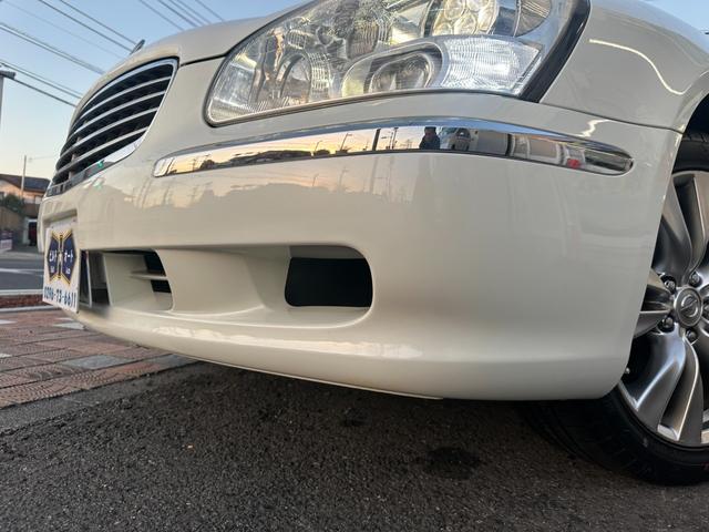 シーマ ３００Ｇ　中期モデル　新品タイヤ　インタークーラーターボ　純正ナビ　パワーシート　オットマン　バックカメラ　１８インチアルミホイール　マルチプロジェクターＨＩＤ　ＥＴＣ　キーレス　ドアバイザー　レーダー探知機（49枚目）