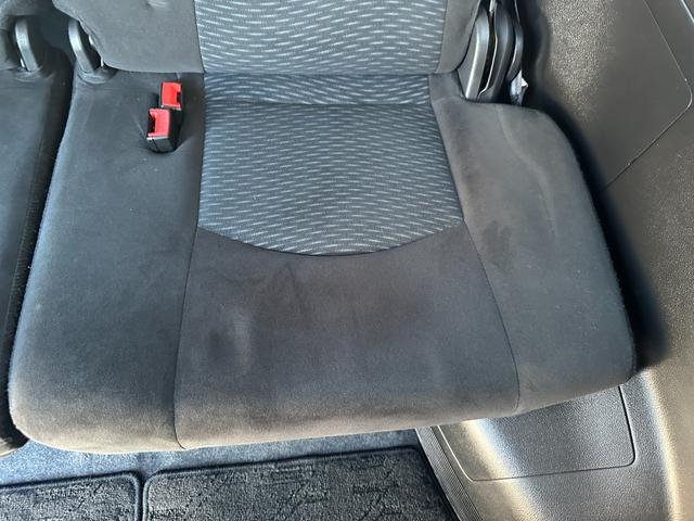 セレナ 20X Vセレクション+セーフティ S-ハイブリッド 新品タイヤ 車線逸脱警告 純正ナビ 両側電動スライドドア フルセグ バックカメラ Bluetooth スマートキー 純正15インチアルミホイール ETC 後席ピクニックテーブル 取説記録簿(46枚目)