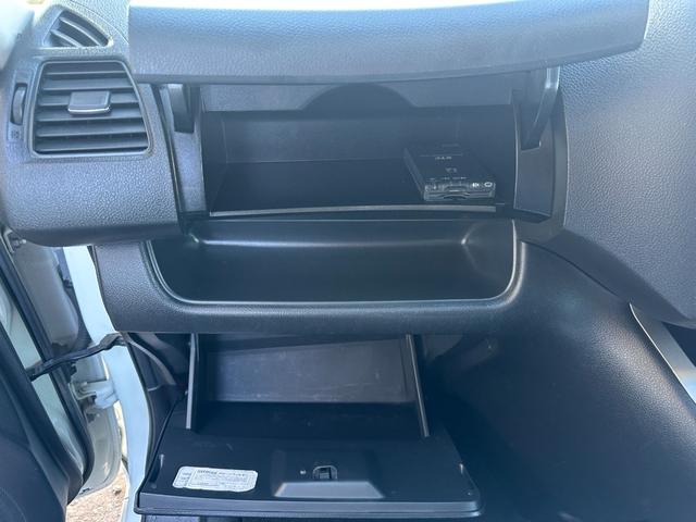 セレナ 20X Vセレクション+セーフティ S-ハイブリッド 新品タイヤ 車線逸脱警告 純正ナビ 両側電動スライドドア フルセグ バックカメラ Bluetooth スマートキー 純正15インチアルミホイール ETC 後席ピクニックテーブル 取説記録簿(75枚目)