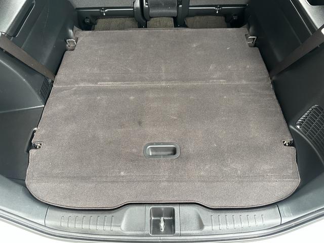 オデッセイ Ｍファインスピリット　エアロパッケージ　新品タイヤ　社外１８インチアルミホイール　純正ナビ　バックカメラ　Ｂｌｕｅｔｏｏｔｈ　ワンセグ　純正エアロパーツ　ＥＴＣ　ＨＩＤライト　ウッドパネル　キーレス　取説記録簿　タイミングチェーンエンジン（45枚目）