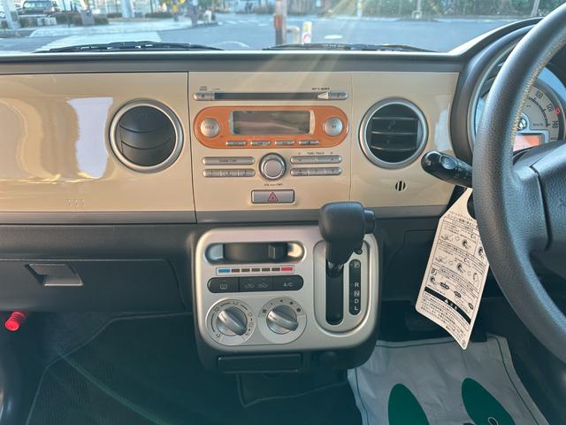 アルトラパン Ｘ　純正オーディオ　純正１４インチアルミホイール　スマートキー　プッシュスタート　ヘッドライトレベライザー　ドアバイザー　取説記録簿　タイミングチェーンエンジン（7枚目）