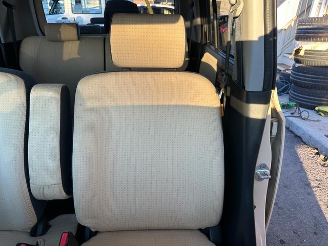 アルトラパン Ｘ　純正オーディオ　純正１４インチアルミホイール　スマートキー　プッシュスタート　ヘッドライトレベライザー　ドアバイザー　取説記録簿　タイミングチェーンエンジン（24枚目）