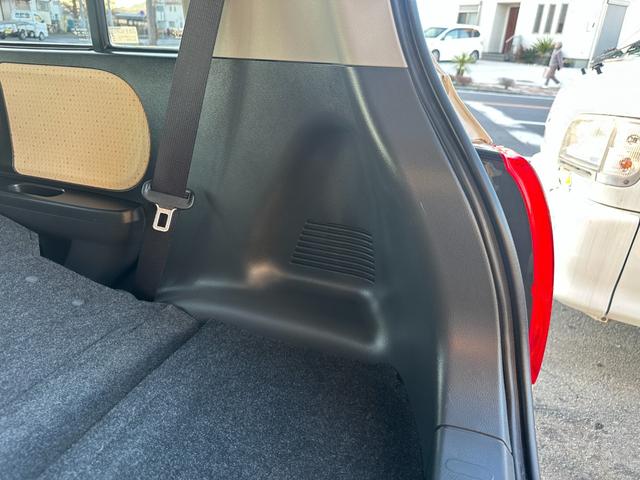 アルトラパン Ｘ　純正オーディオ　純正１４インチアルミホイール　スマートキー　プッシュスタート　ヘッドライトレベライザー　ドアバイザー　取説記録簿　タイミングチェーンエンジン（43枚目）