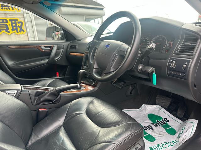 �^�]�ȑ��摜�ɂȂ�܂��I���q�l���ԗ��̏�Ԃ��ׂ������f�ł���悤�ɁA�w�����ꕔ���A���ʕ����A�X�e�b�v�����A�t���A�ȂǁA�ׂ����f�ڂ��Ă���܂��̂Ő���Ō�܂ł����������I