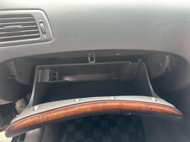 �e���[�X�y�[�X���Y��ȏ�Ԃł��I