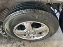 目立つガリ傷もなく、タイヤはまだまだ使える状態です!社外アルミホイールや純正オプションホイールなどの在庫もございますのでお気軽にご相談下さい!