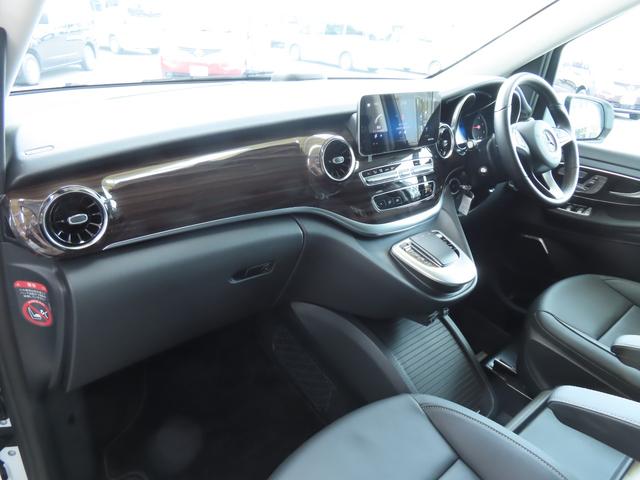 Ｖクラス ＦＯＣＳ　ＶＡＬＩＳ　リチウムバッテリー　冷蔵庫　走行充電　コンバーター　インバーター１５００Ｗ　外部電源　プロジェクター（12枚目）