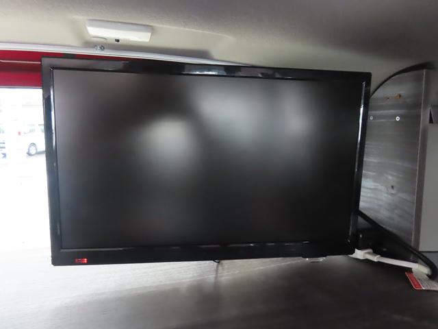 NV200バネットワゴン カスタムセレクト オリジナル FFヒーター テレビ 電子レンジ シングル 走行充電 インバーター400W 外部電源 ソーラーパネル(5枚目)