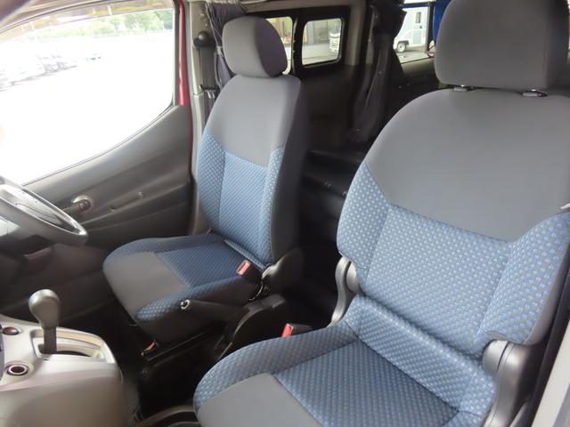 NV200バネットワゴン カスタムセレクト オリジナル FFヒーター テレビ 電子レンジ シングル 走行充電 インバーター400W 外部電源 ソーラーパネル(15枚目)
