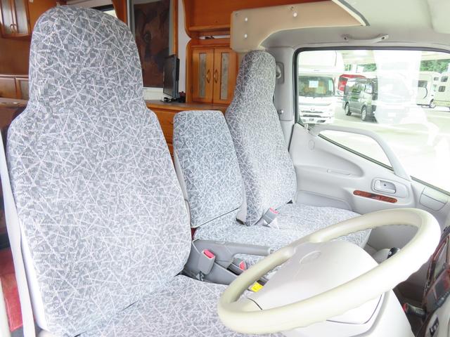 カムロード グローバル キング5.3WD シンク コンロ レンジフード 冷蔵庫 シャワー ボイラー サブバッテリー 走行充電 コンバーター ルーフベント 外部電源 オーニング(22枚目)