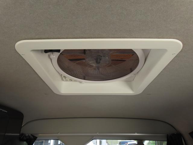 ハイエースワゴン FOCS DS-L FFヒーター シンク 冷蔵庫 フリップダウンモニター ツインサブ 走行充電 外部電源 コンバーター ルーフベント(13枚目)