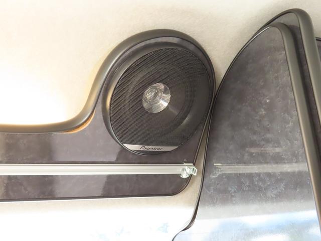 ハイエースワゴン FOCS DS-L FFヒーター シンク 冷蔵庫 フリップダウンモニター ツインサブ 走行充電 外部電源 コンバーター ルーフベント(28枚目)