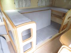 上段ベッドは簡単操作でソファに展開可能！ライフスタイルに合わせたレイアウトでご使用ください！ 6