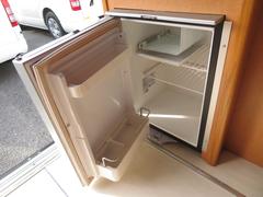 ＤＣ冷蔵庫が装備されております！ 7