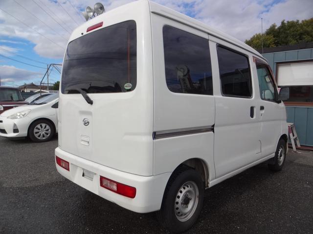 ハイゼットカーゴ スペシャル　４ＷＤ　５速ＭＴ　両側スライドドア　エアコン　ラジオ（9枚目）