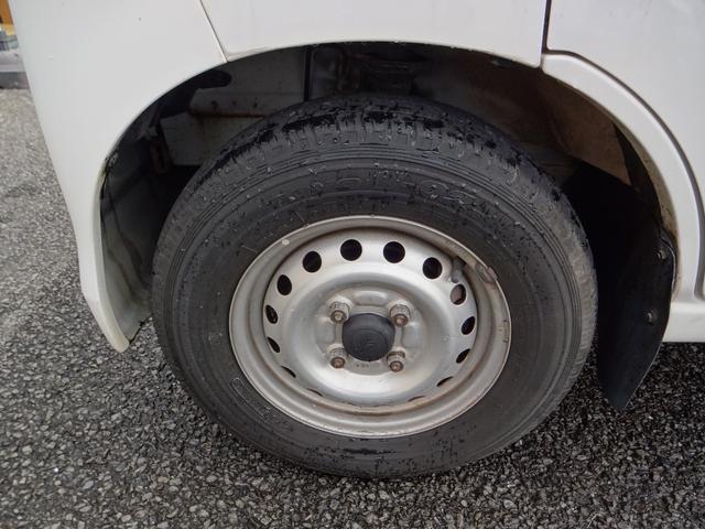 ハイゼットカーゴ スペシャル　４ＷＤ　５速ＭＴ　両側スライドドア　エアコン　ラジオ（10枚目）