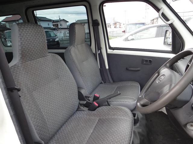 ハイゼットカーゴ スペシャル　４ＷＤ　５速ＭＴ　両側スライドドア　エアコン　ラジオ（15枚目）