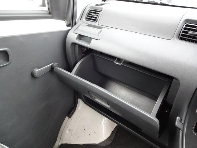 ハイゼットカーゴ スペシャル　４ＷＤ　５速ＭＴ　両側スライドドア　エアコン　ラジオ（16枚目）