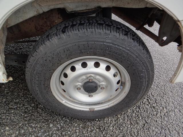 ハイゼットカーゴ スペシャル　４ＷＤ　５速ＭＴ　両側スライドドア　エアコン　ラジオ（19枚目）