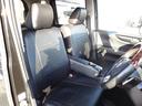 毎回座るフロントシート。運転席は必ず使用する部分ですので、座り心地が重要です