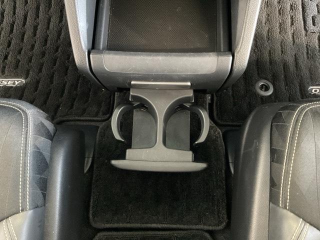 オデッセイハイブリッド ハイブリッドアブソルート・ホンダセンシング 純正9インチナビ リア席モニター 前後ドライブレコーダー ワンオーナー車 サイドカーテンエアバック リアカメラ Pシート フルオートエアコン ABS 整備記録簿 キーレス VSA Wエアバッグ ETC(37枚目)