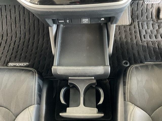 オデッセイハイブリッド ハイブリッドアブソルート・ホンダセンシング 純正9インチナビ リア席モニター 前後ドライブレコーダー ワンオーナー車 サイドカーテンエアバック リアカメラ Pシート フルオートエアコン ABS 整備記録簿 キーレス VSA Wエアバッグ ETC(39枚目)