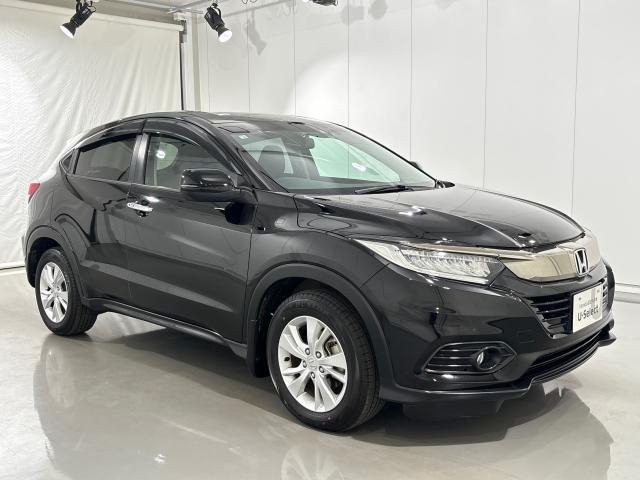 ヴェゼル Ｘ・ホンダセンシング　純正８インチナビ　前後ドライブレコーダー　Ｒカメラ　Ｗエアバッグ　盗難防止　アクティブクルーズコントロール　オートエアコン　ＬＥＤランプ　衝突軽減ブレ－キ　パワステ　カーテンエアバック　ＵＳＢポート（3枚目）