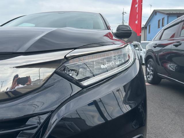 ヴェゼル Ｘ・ホンダセンシング　純正８インチナビ　前後ドライブレコーダー　Ｒカメラ　Ｗエアバッグ　盗難防止　アクティブクルーズコントロール　オートエアコン　ＬＥＤランプ　衝突軽減ブレ－キ　パワステ　カーテンエアバック　ＵＳＢポート（7枚目）