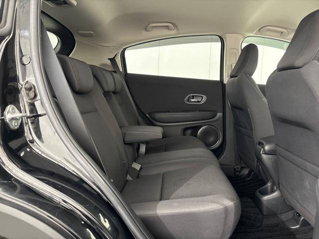 ヴェゼル Ｘ・ホンダセンシング　純正８インチナビ　前後ドライブレコーダー　Ｒカメラ　Ｗエアバッグ　盗難防止　アクティブクルーズコントロール　オートエアコン　ＬＥＤランプ　衝突軽減ブレ－キ　パワステ　カーテンエアバック　ＵＳＢポート（11枚目）