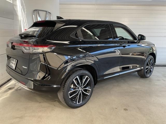 ヴェゼル e:HEVZ 純正9インチナビ 前後ドライブレコーダー 衝突回避支援ブレーキ機能 1オナ スマキ Pトランク フルオートエアコン Dレコ エアバッグ 両席エアバック Rカメ 記録簿付 パワーウィンドウ LEDランプ(4枚目)