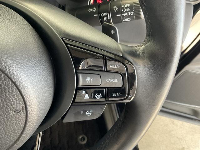 ヴェゼル e:HEVZ 純正9インチナビ 前後ドライブレコーダー 衝突回避支援ブレーキ機能 1オナ スマキ Pトランク フルオートエアコン Dレコ エアバッグ 両席エアバック Rカメ 記録簿付 パワーウィンドウ LEDランプ(21枚目)