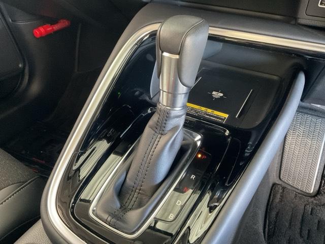 ヴェゼル e:HEVZ 純正9インチナビ 前後ドライブレコーダー 衝突回避支援ブレーキ機能 1オナ スマキ Pトランク フルオートエアコン Dレコ エアバッグ 両席エアバック Rカメ 記録簿付 パワーウィンドウ LEDランプ(33枚目)