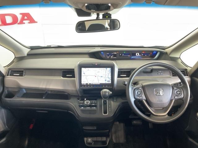 フリード+ G・ホンダセンシング 純正9インチナビ ドライブレコーダー プリクラッシュ Bモニター 両側オートスライドドア パワーウインド スマートキー 両席エアバック PS フルセグ アイドリングS 盗難警報装置 クルコン DVD(7枚目)