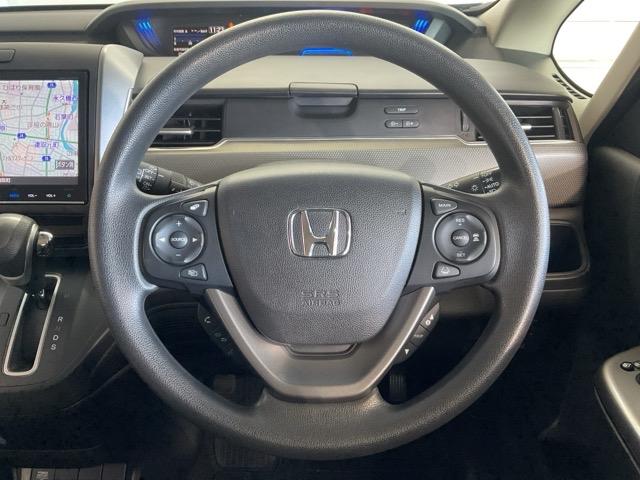 フリード+ G・ホンダセンシング 純正9インチナビ ドライブレコーダー プリクラッシュ Bモニター 両側オートスライドドア パワーウインド スマートキー 両席エアバック PS フルセグ アイドリングS 盗難警報装置 クルコン DVD(29枚目)