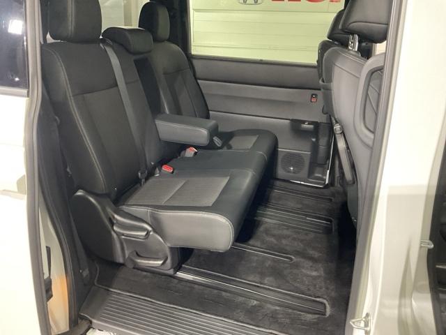 ステップワゴン ｅ：ＨＥＶスパーダ　純正１１．４インチメモリーナビ　１５．６インチリア席モニター　前後ドライブレコーダー　１オーナー　フルオートエアコン　ＥＳＣ　シートヒータ　キーフリー　ＬＥＤヘッドランプ　イモビ　ＡＢＳ　リアカメラ（9枚目）