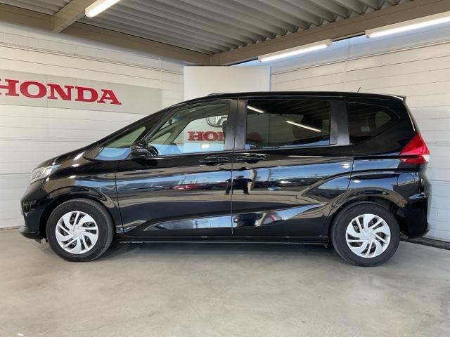 フリード Ｇ・ホンダセンシング　純正メモリーナビ　シートヒーター　ＥＴＣ車載器　両側パワースライドドア　追突被害軽減ブレーキ　ｉストップ　Ｗエアバッグ　パワーウィンドウ　１オ－ナ－　アクティブクルーズコントロール　スマートキ　ＶＳＡ（4枚目）