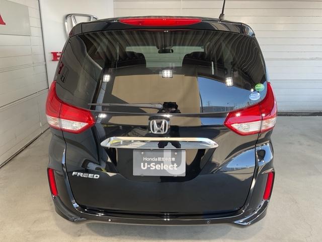 フリード Ｇ・ホンダセンシング　純正メモリーナビ　シートヒーター　ＥＴＣ車載器　両側パワースライドドア　追突被害軽減ブレーキ　ｉストップ　Ｗエアバッグ　パワーウィンドウ　１オ－ナ－　アクティブクルーズコントロール　スマートキ　ＶＳＡ（6枚目）