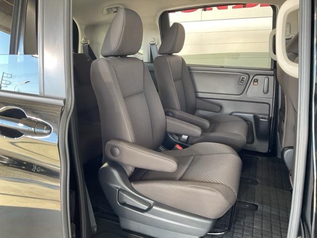 フリード Ｇ・ホンダセンシング　純正メモリーナビ　シートヒーター　ＥＴＣ車載器　両側パワースライドドア　追突被害軽減ブレーキ　ｉストップ　Ｗエアバッグ　パワーウィンドウ　１オ－ナ－　アクティブクルーズコントロール　スマートキ　ＶＳＡ（9枚目）